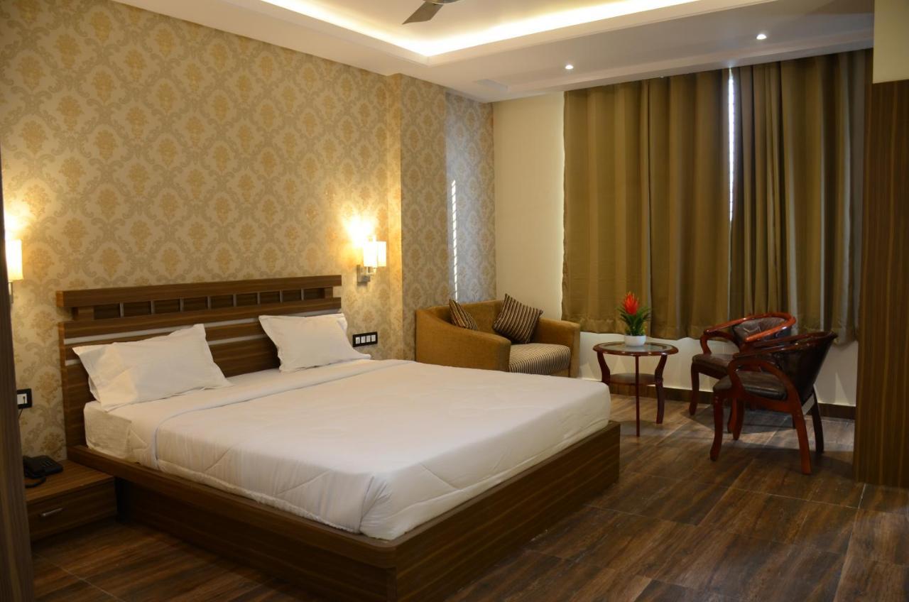 Puja Residency Hotel Váránaszi Kültér fotó