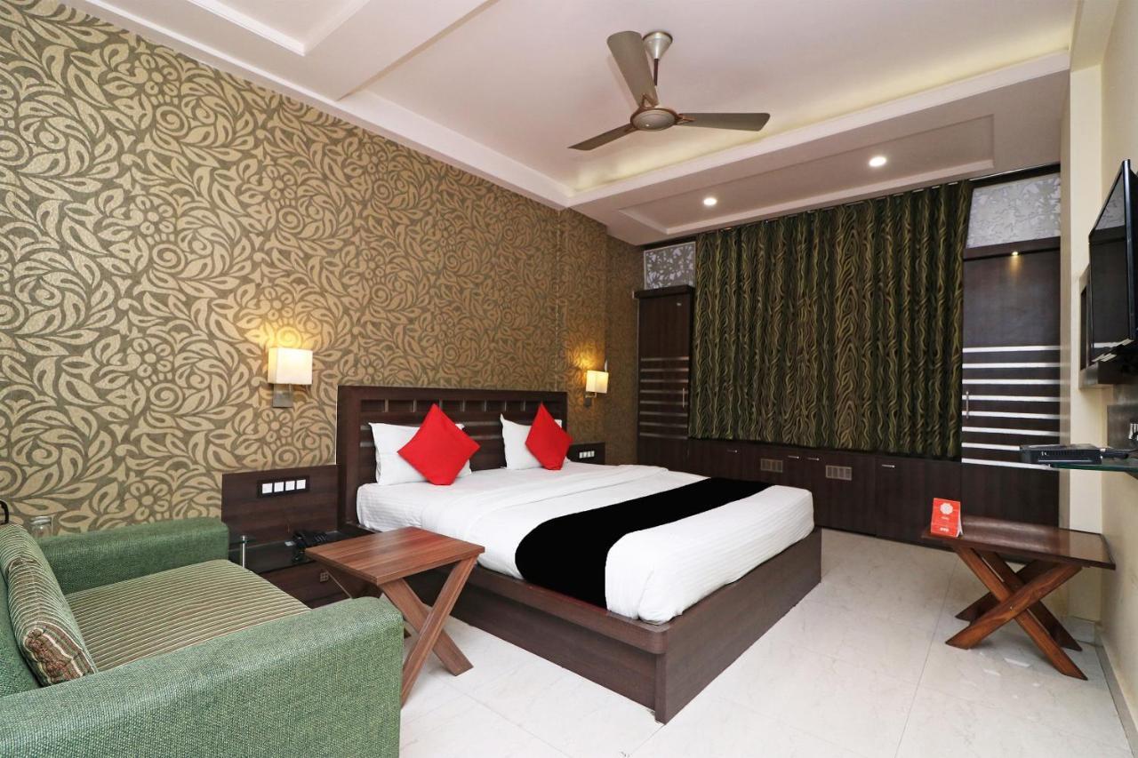 Puja Residency Hotel Váránaszi Szoba fotó