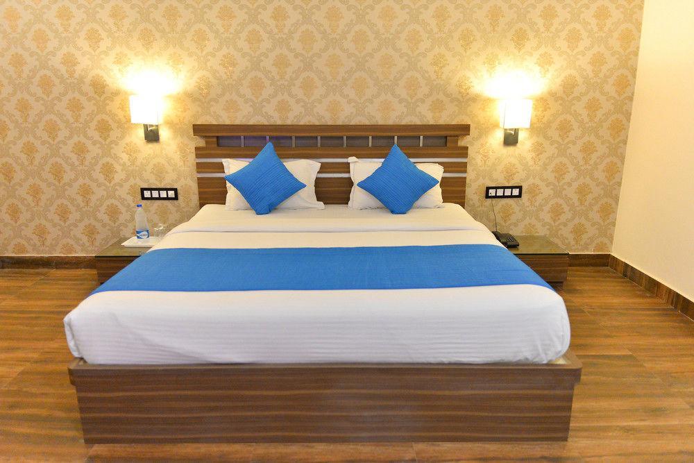 Puja Residency Hotel Váránaszi Kültér fotó