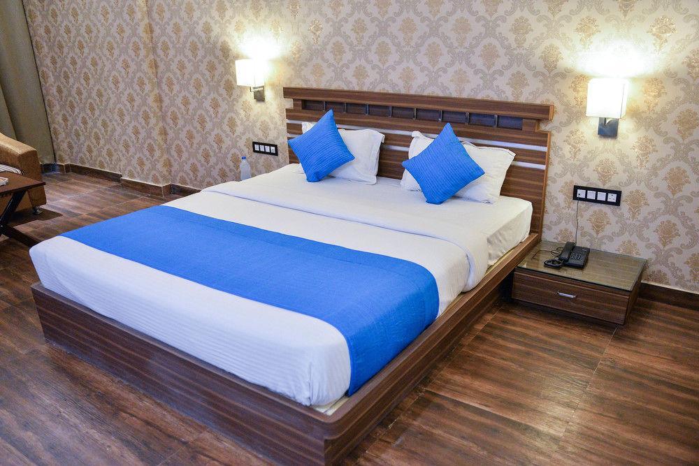 Puja Residency Hotel Váránaszi Kültér fotó